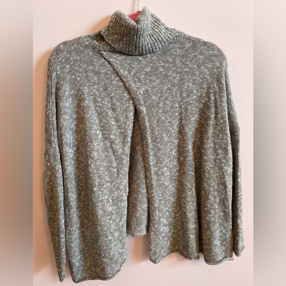 Aerie Turtleneck Sweater - Picture 2 of 6